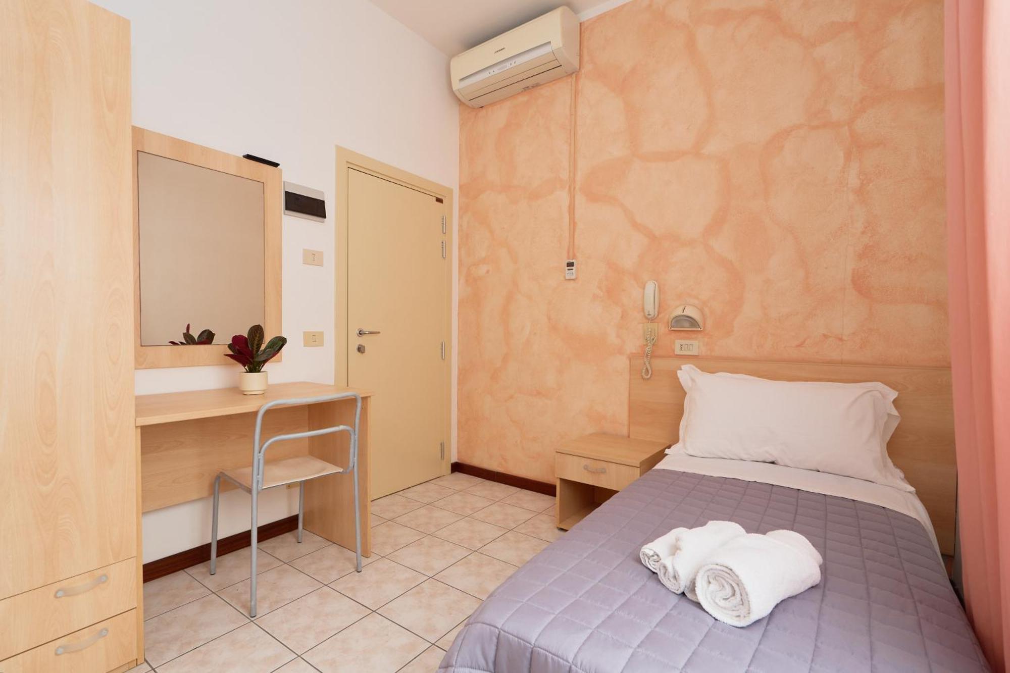 Hotel Jolanda Bellaria-Igea Marina Exterior photo